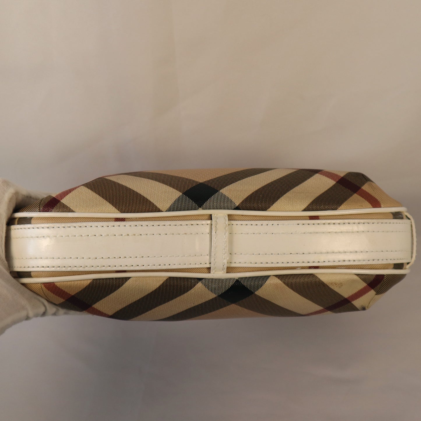 BURBERRY WHITE NOVA CHECK BAG