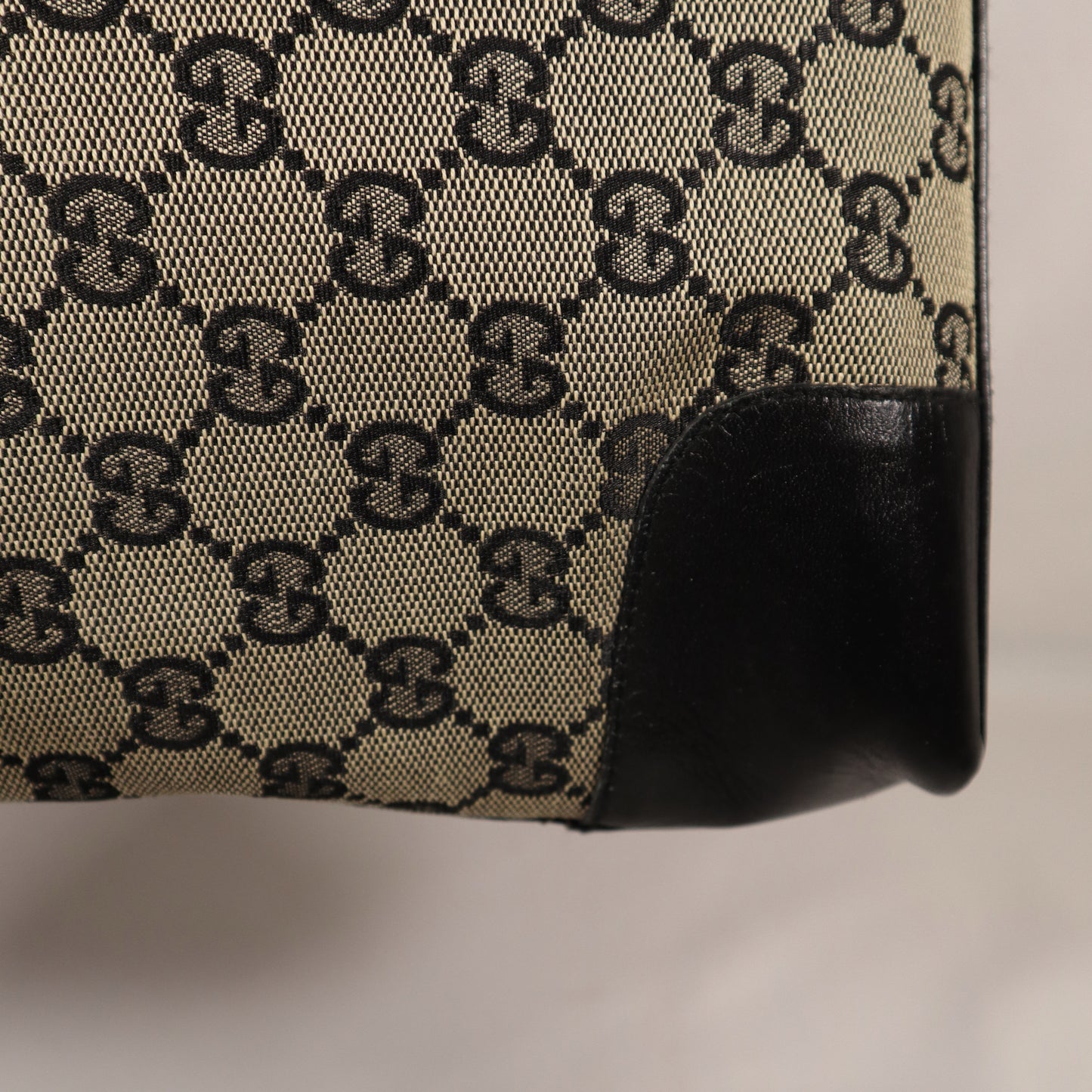 GUCCI TOTE GG CANVAS BAG