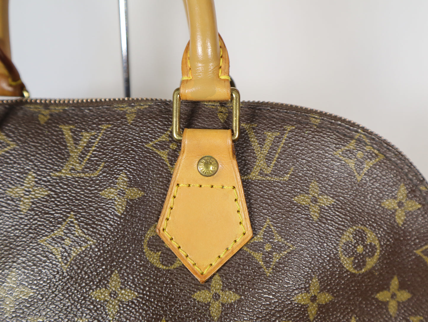 LOUIS VUITTON ALMA BAG