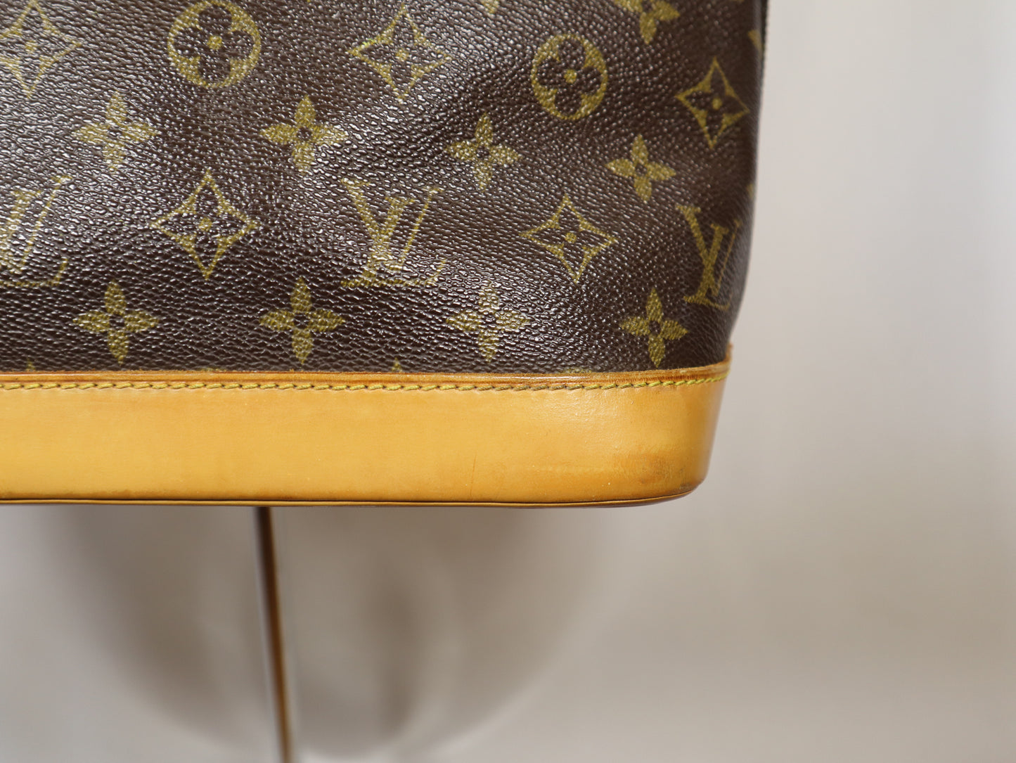 LOUIS VUITTON ALMA BAG