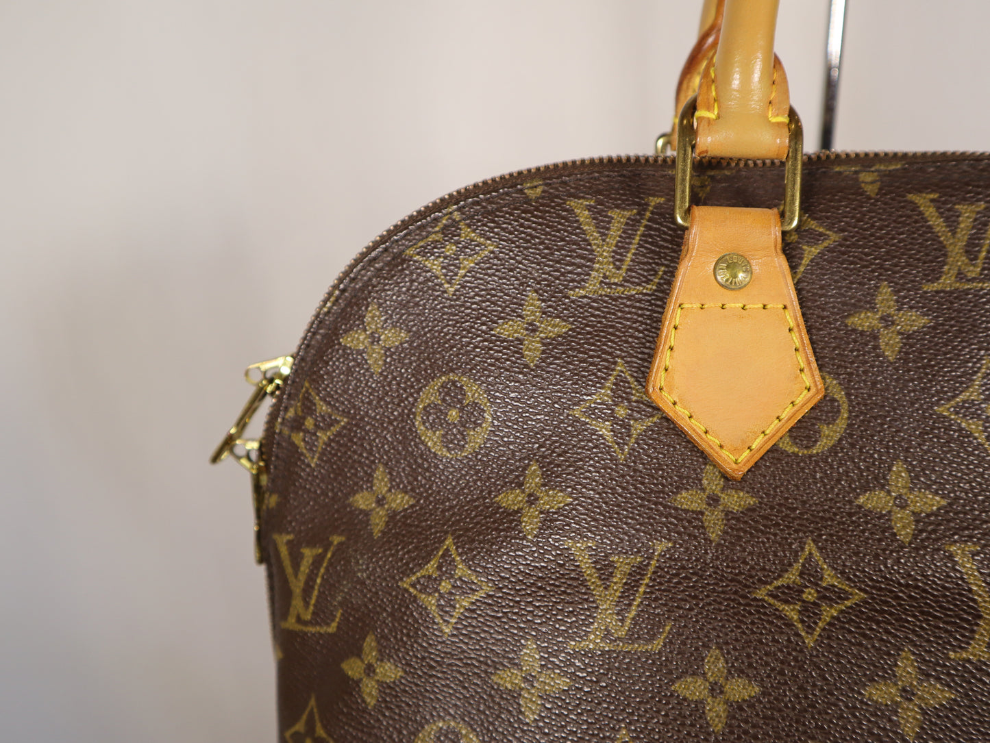 LOUIS VUITTON ALMA BAG