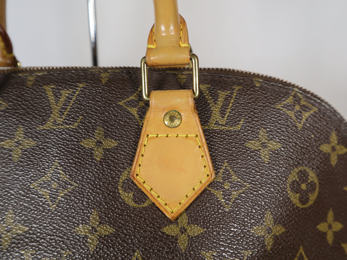 LOUIS VUITTON ALMA BAG