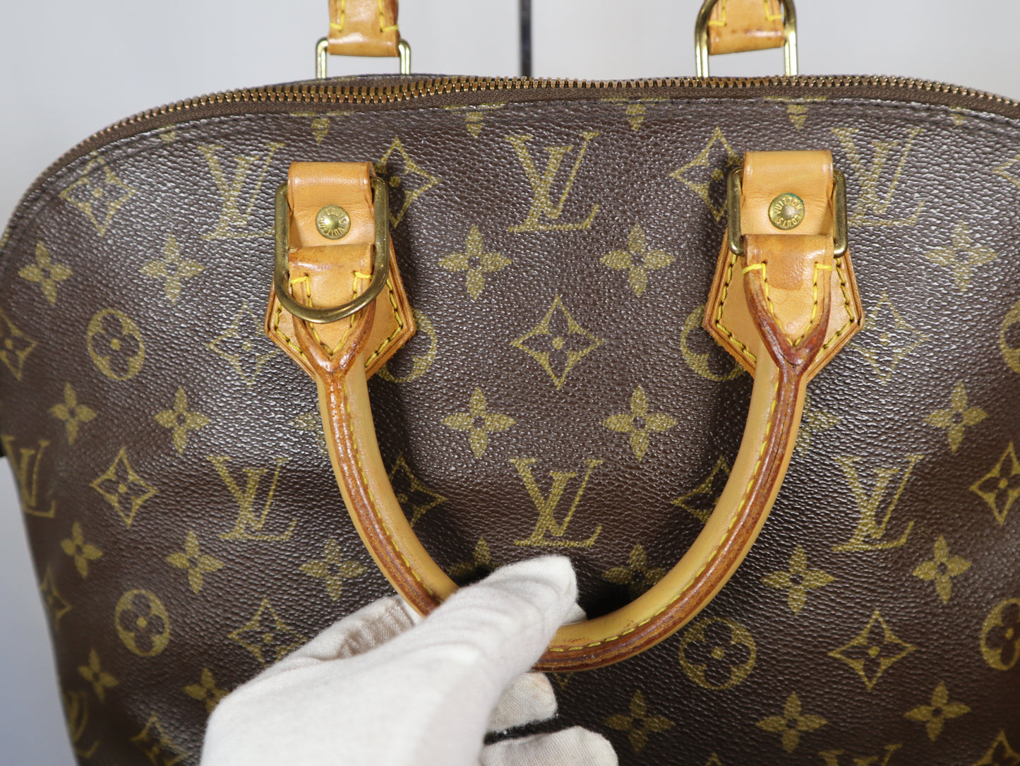 LOUIS VUITTON ALMA BAG