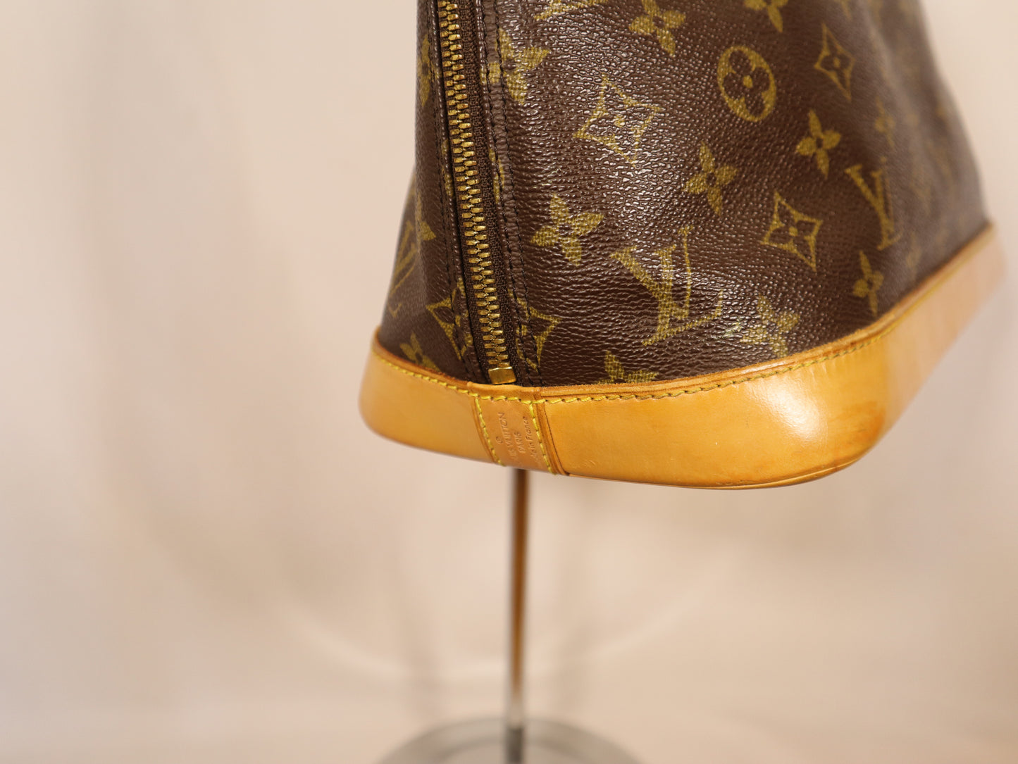 LOUIS VUITTON ALMA BAG