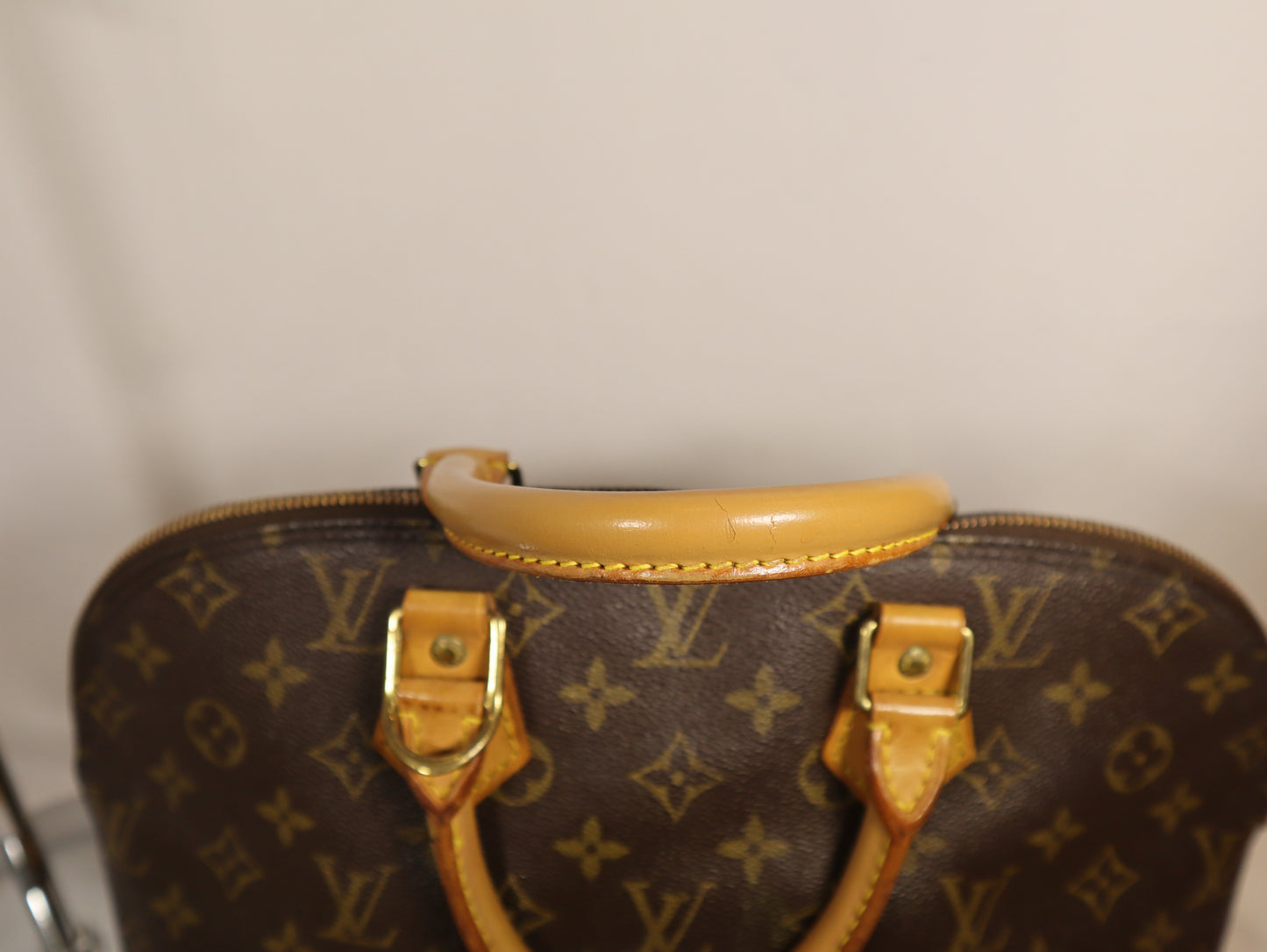 LOUIS VUITTON ALMA BAG