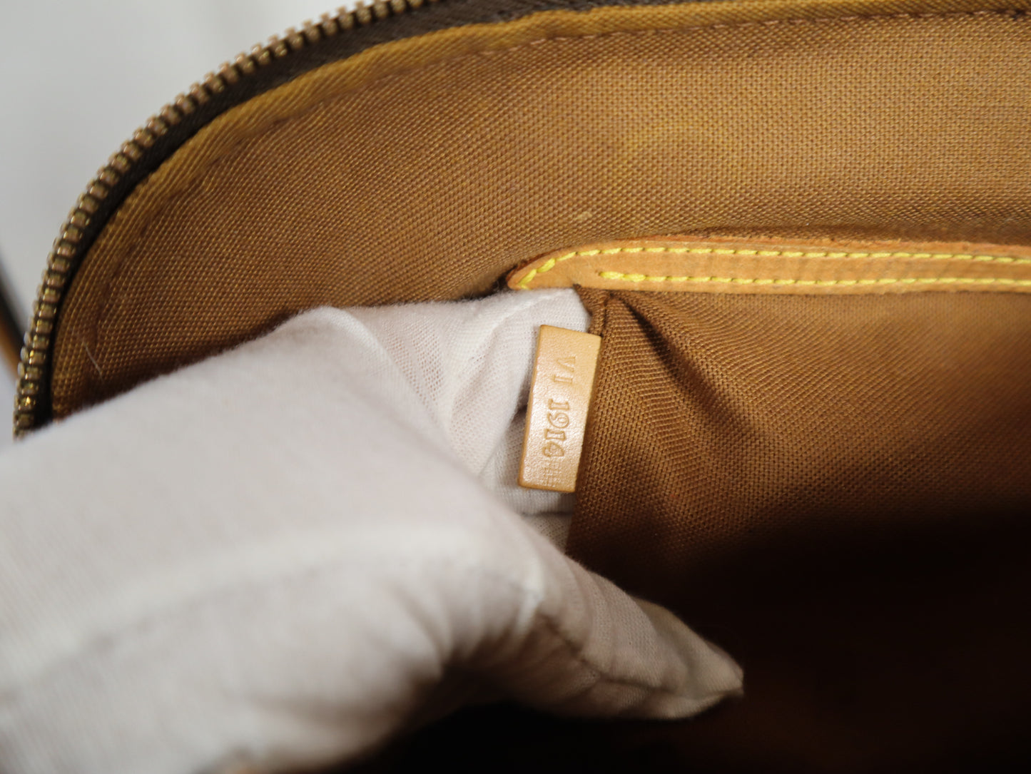 LOUIS VUITTON ALMA BAG