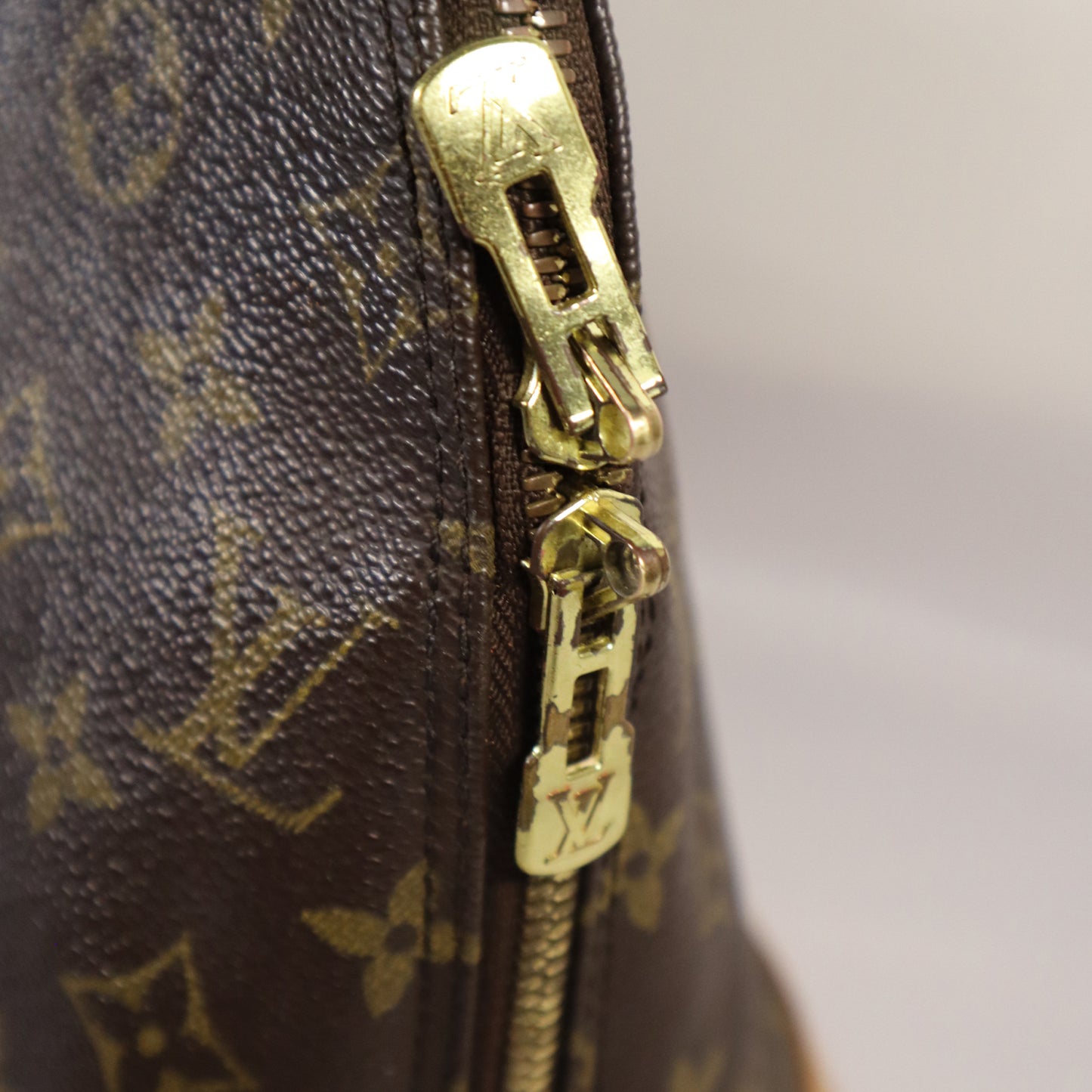 LOUIS VUITTON ALMA BAG