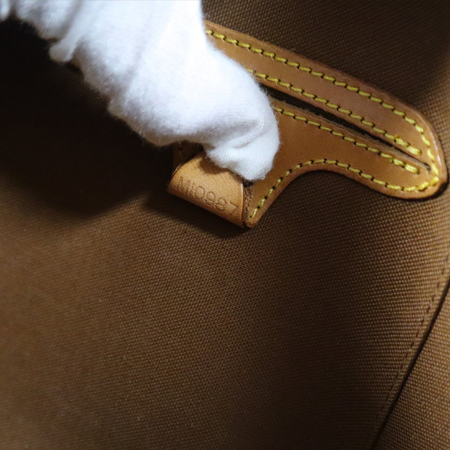 LOUIS VUITTON ELLIPSE BAG