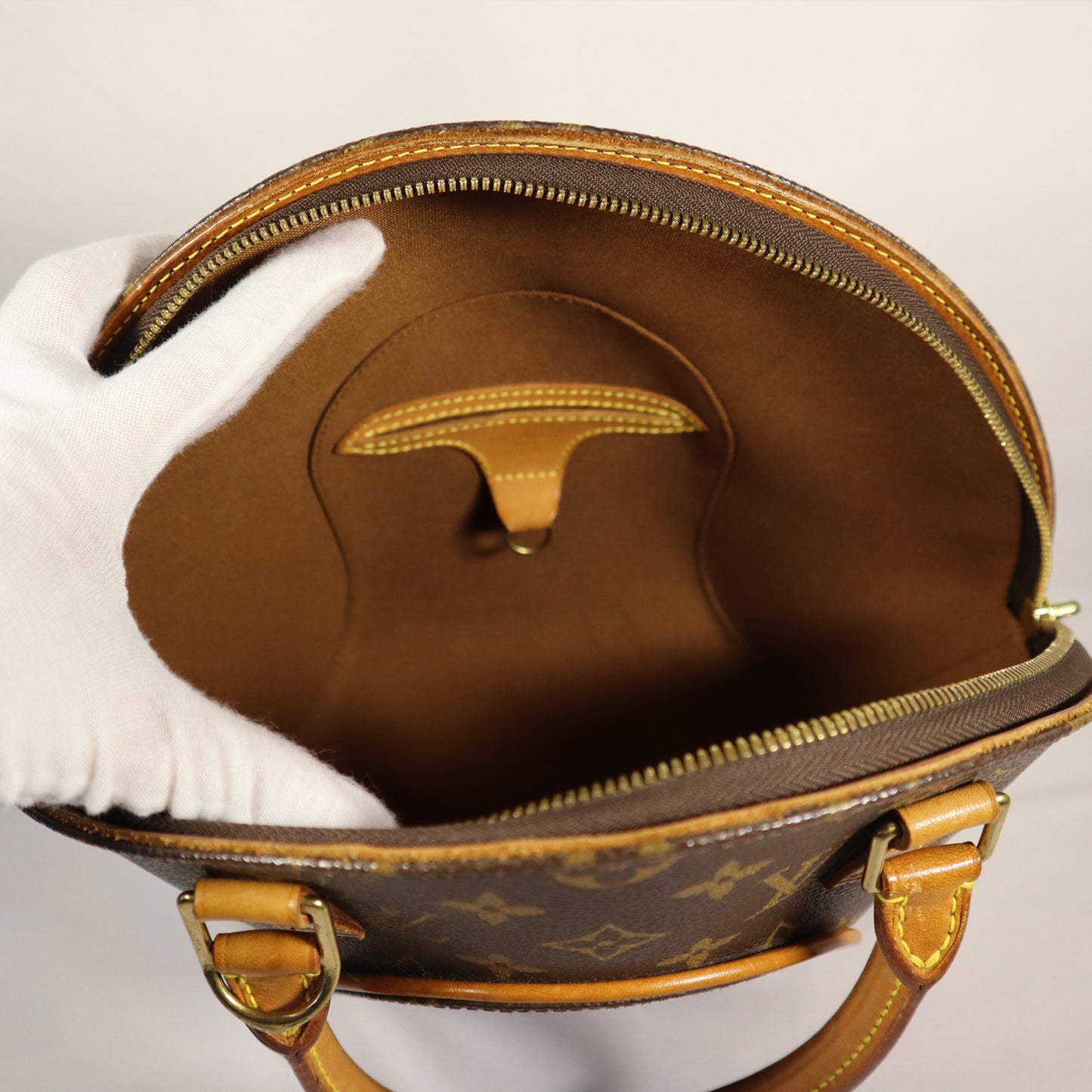 LOUIS VUITTON ELLIPSE BAG