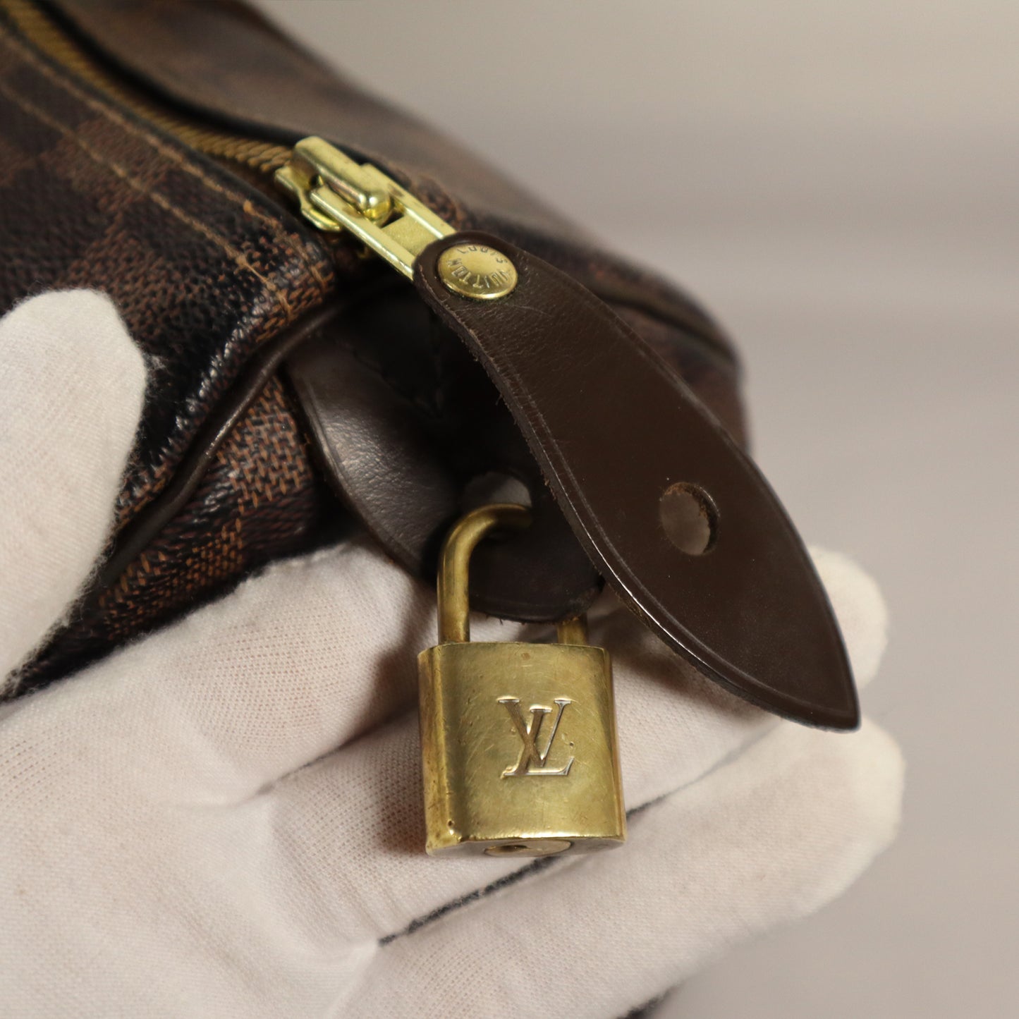 LOUIS VUITTON DAMIER SPEEDY 30