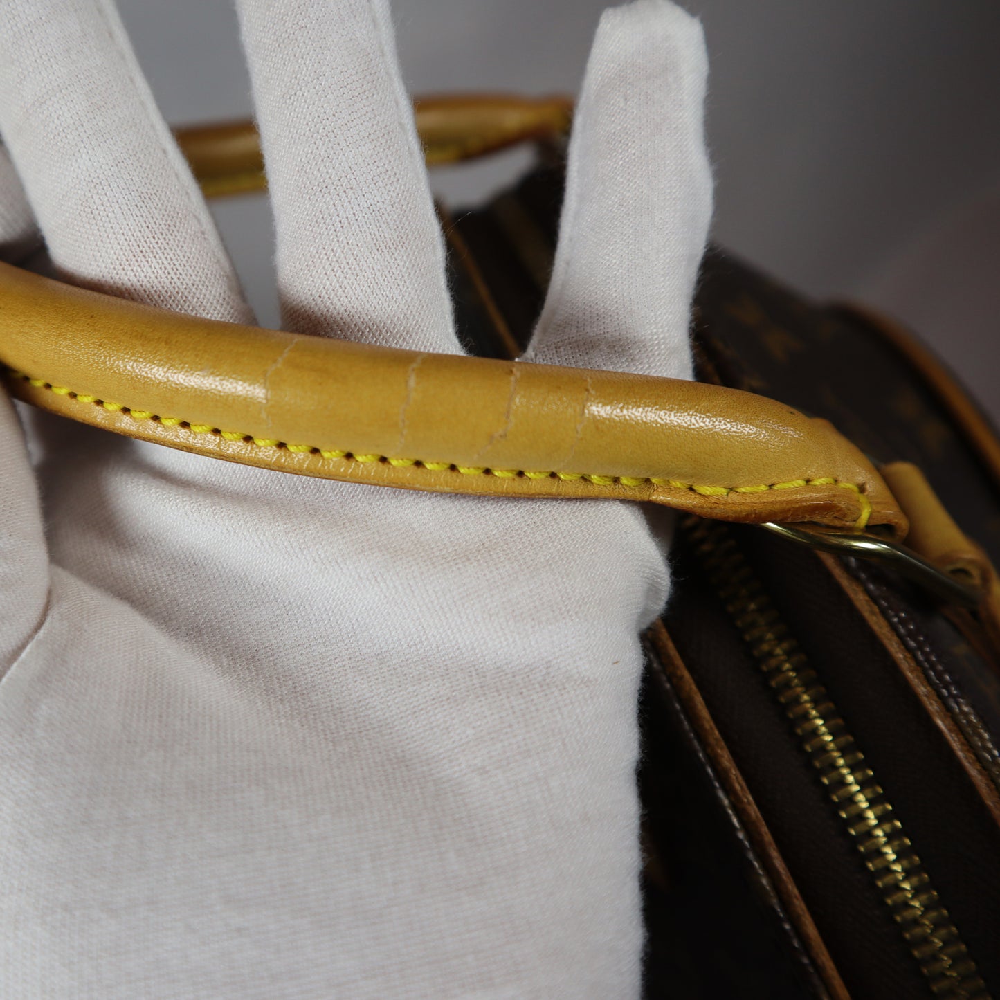 LOUIS VUITTON ELLIPSE BAG