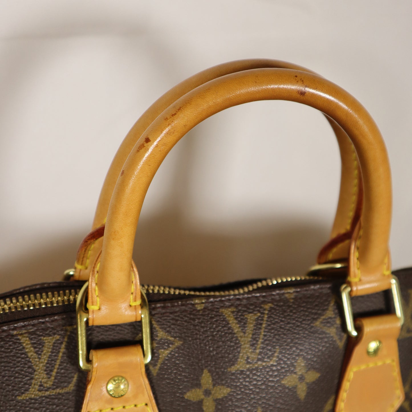 LOUIS VUITTON MONOGRAM ALMA BAG